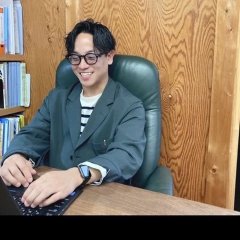 代表取締役 篠田 慎